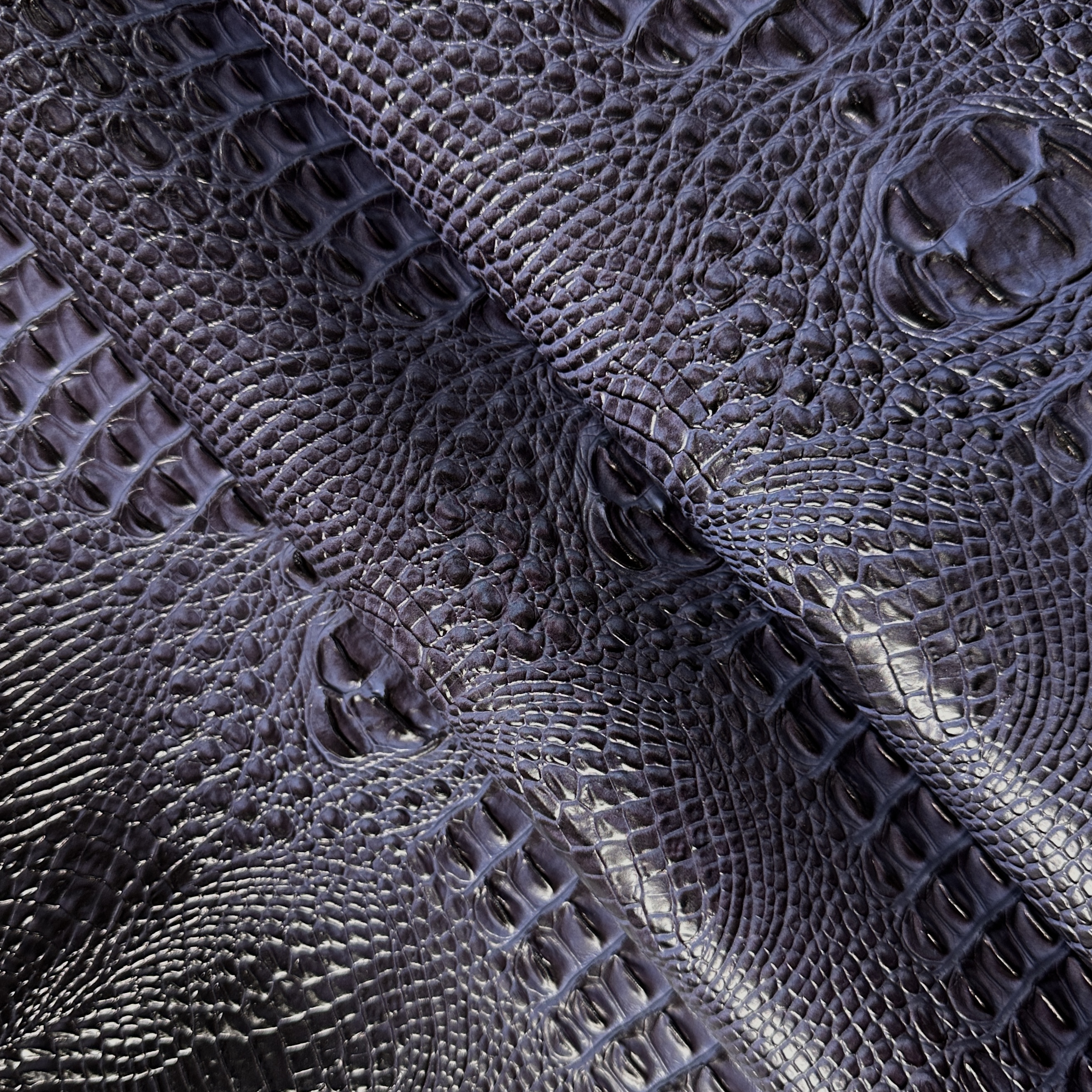 Искусственная кожа крокодил, сиреневый