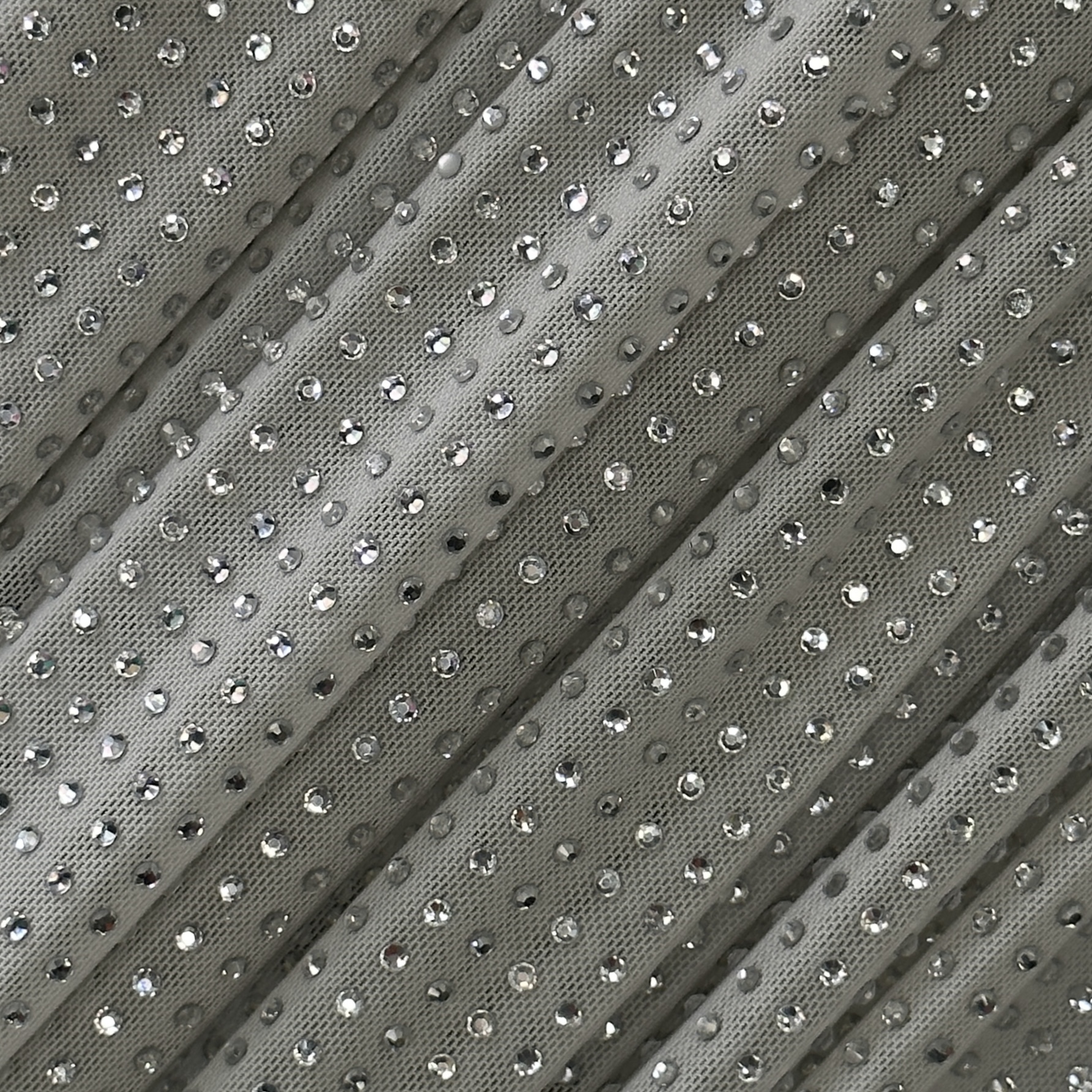 Сетка мелкая трикотажная с кристаллами SS10 CRYSTAL, дымчатый