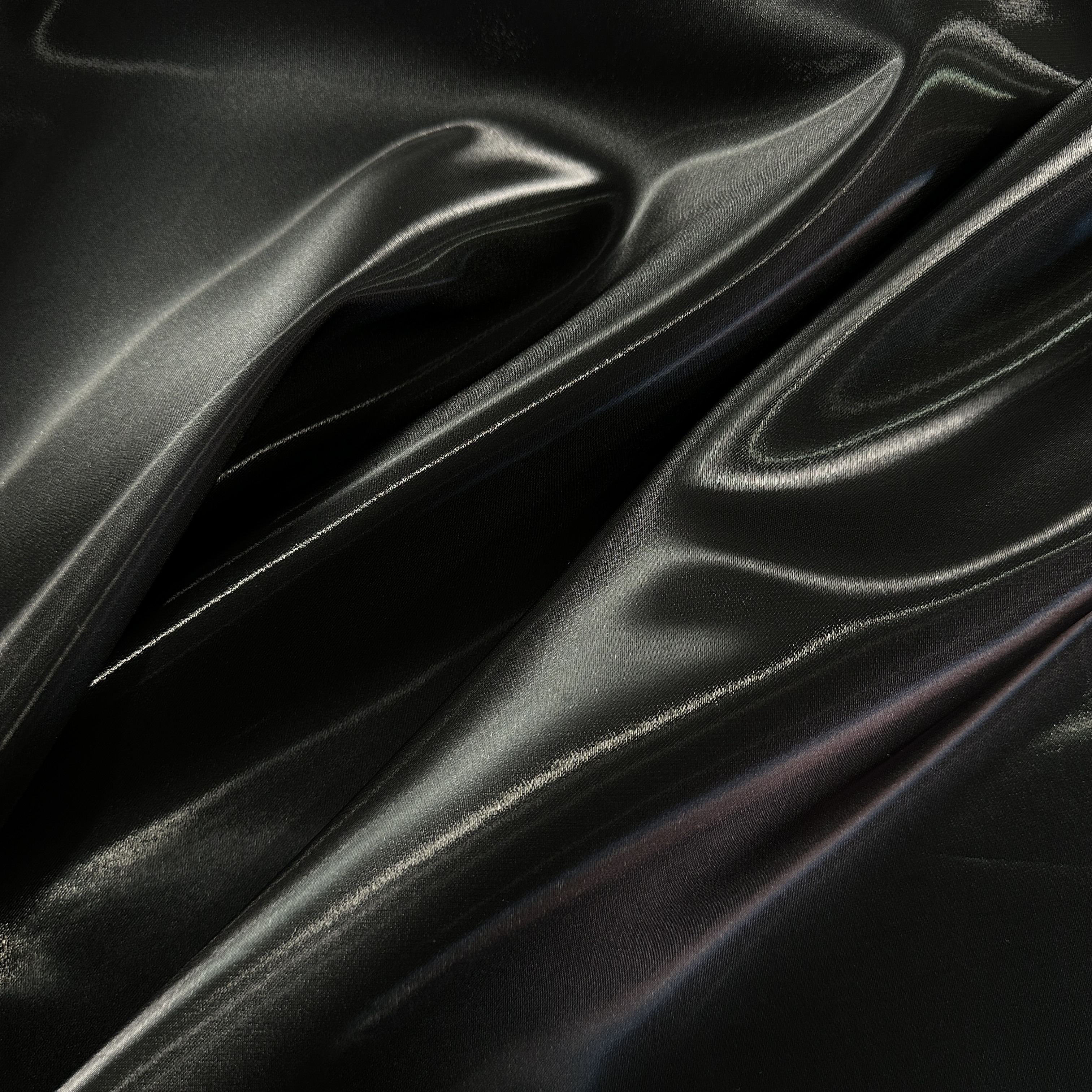 Жидкий металл, черный